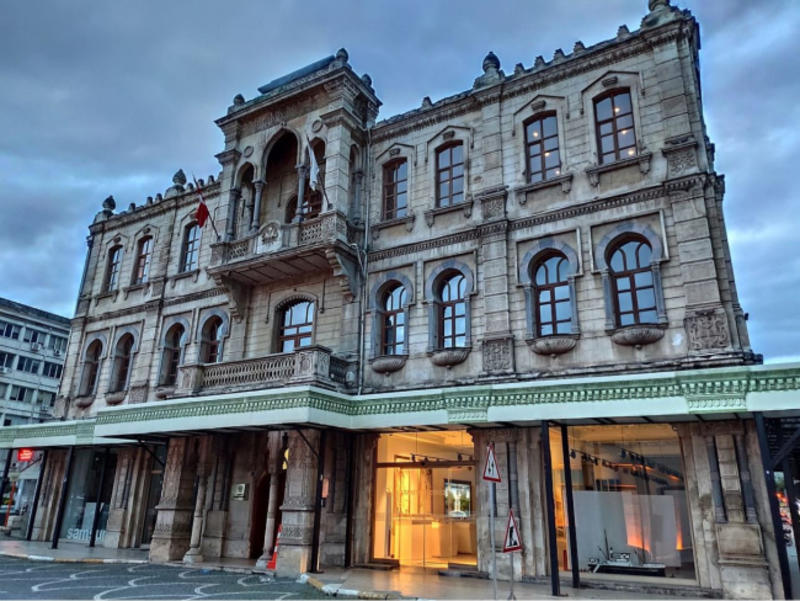 Eskisi Onarımda, Yenisi Hizmette! Eskisi Onarımda, Yenisi Hizmette!