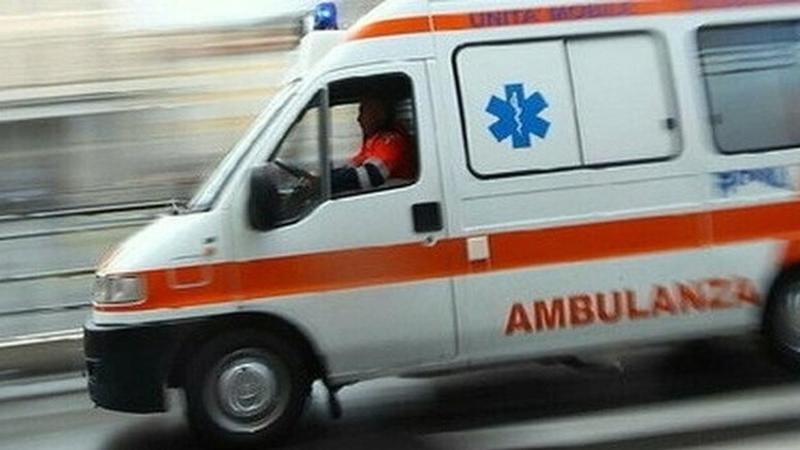 Operaio cadeÂ da tre metri d'altezza: Ã¨ grave