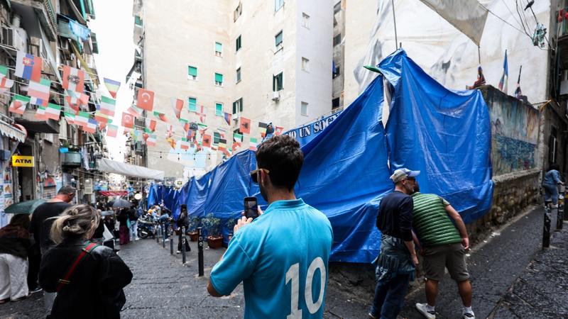 Largo Maradona, ci sarÃ Â un incontro tra ComuneÂ e ambulanti dopo le proteste