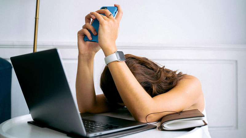 Fadiga digital – quando estar «sempre ligado» é sinónimo de «burnout»