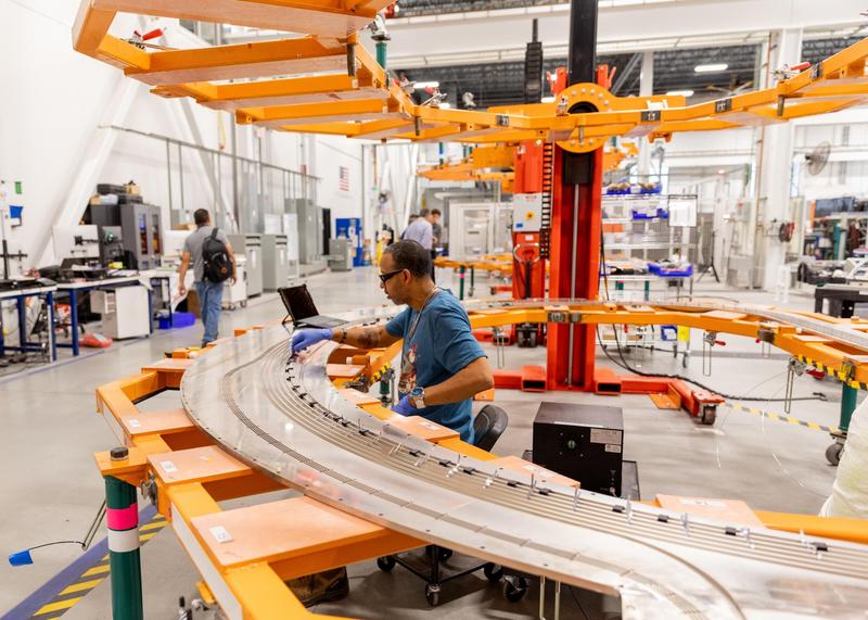 Google Deepmind Is Using AI To Build A Better Fusion Reactor