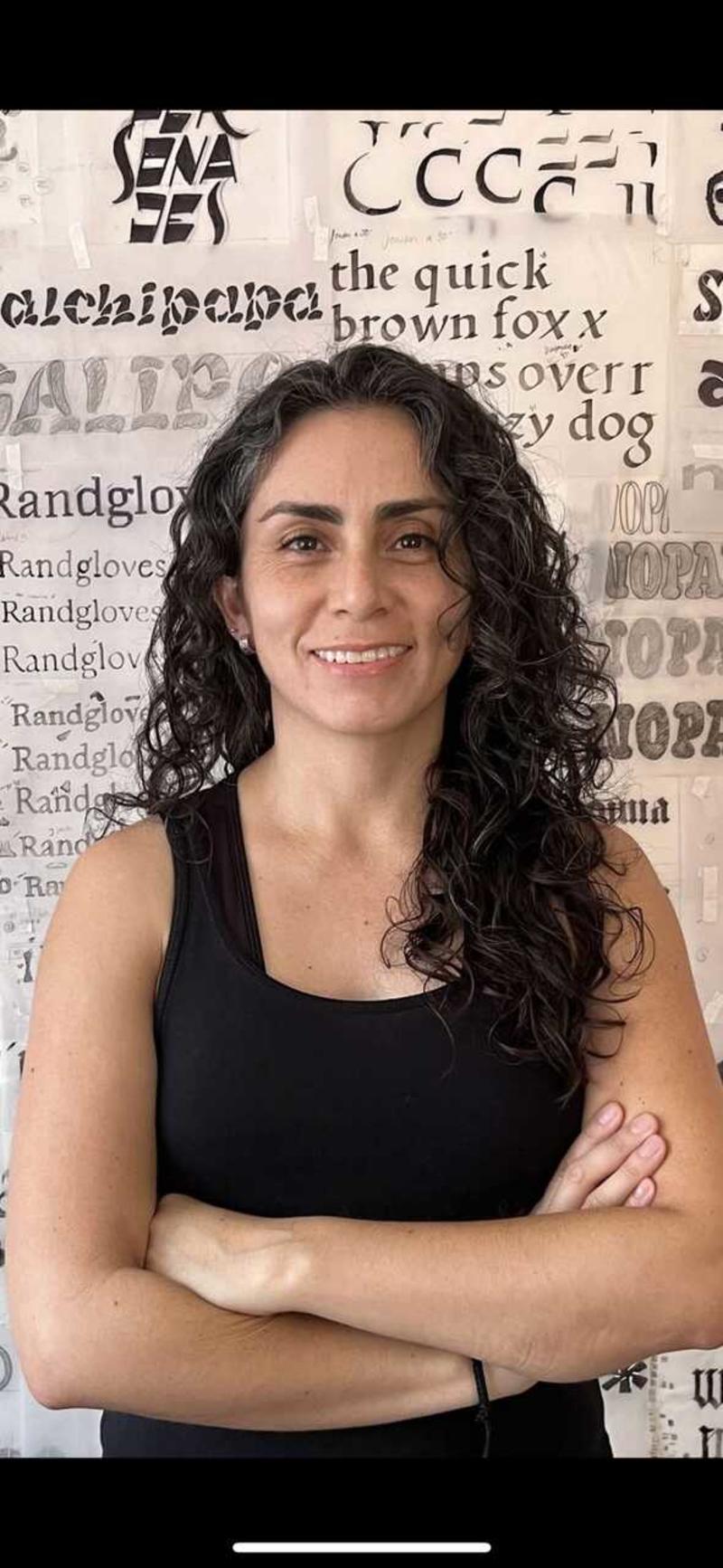 De la curiosidad a la alfabetización crítica en IA