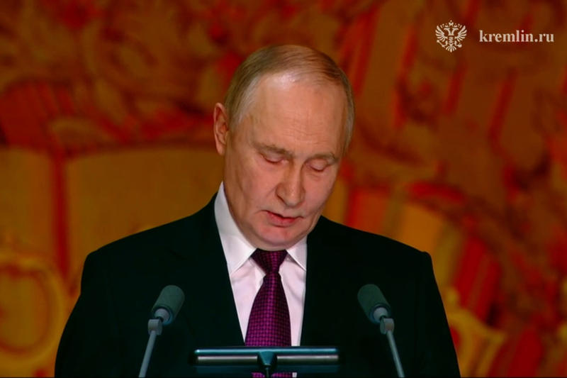 Путин на юбилее RT потребовал применять секретное, высокоточное межконтинентальное оружие