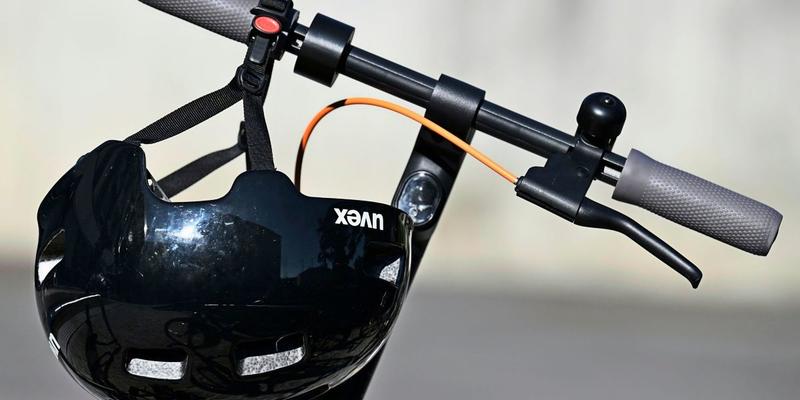 Helmpflicht nur für junge E-Scooter- und E-Bike-Fahrer ist vertretbarer Kompromiss