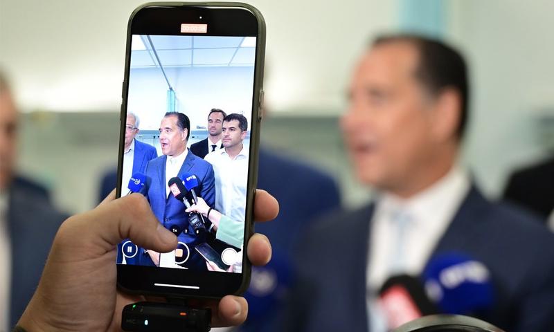 Η υγεία στο ράντζο και η υποκρισία στα εγκαίνια Η υγεία στο ράντζο και η υποκρισία στα εγκαίνια