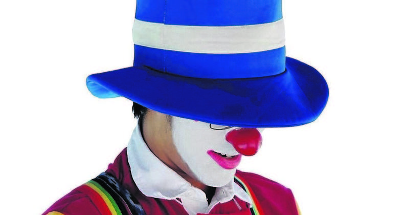 No, it is not weird to be scared of clowns!