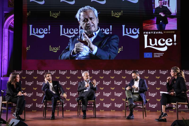 Enrico Mentana ai giovani: “Sarete voi a inventare nuove modalità di informazione”