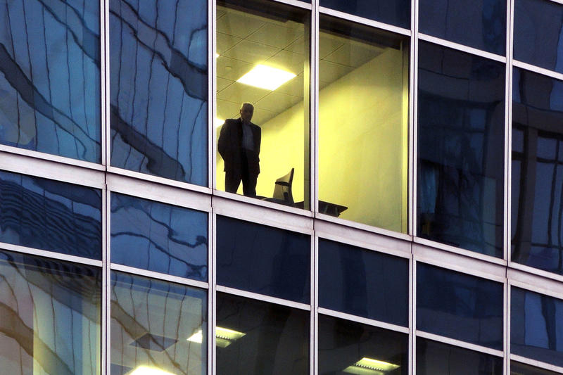 «Не живут свою жизнь»: психолог рассказала, чем грозит россиянам 13-часовой рабочий день