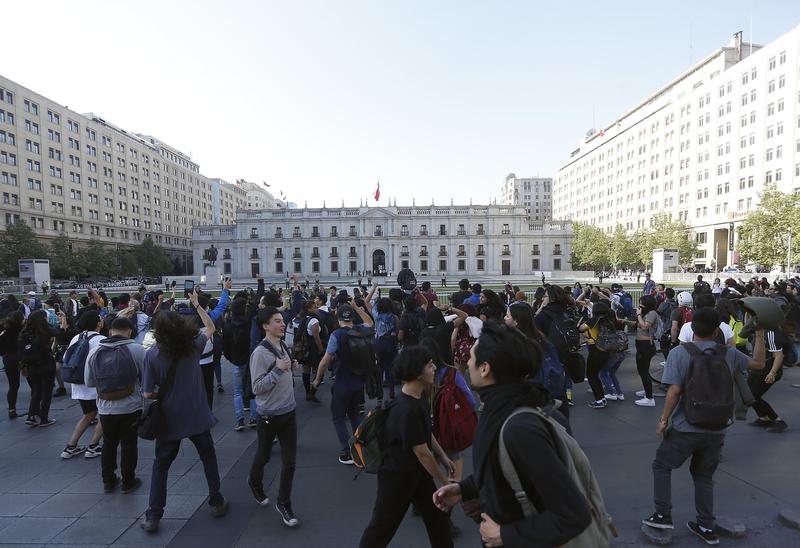 Los tres tiempos de la revolución de octubre