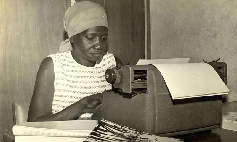 Livro sobre Carolina Maria de Jesus nos convida a repensar a indiferença