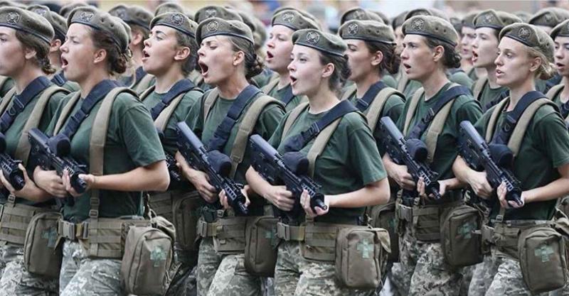 Kadınlar askerlik yapsın mı, yapmasın mı?