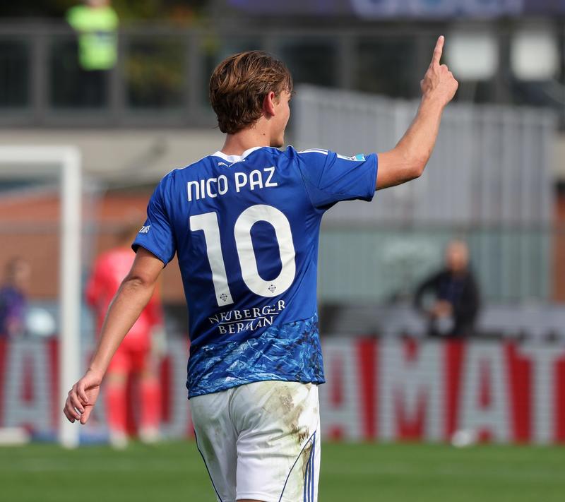 Como-Juventus 2-0, per Nico Paz gol e assist. Primo ko stagionale per i bianconeri /
