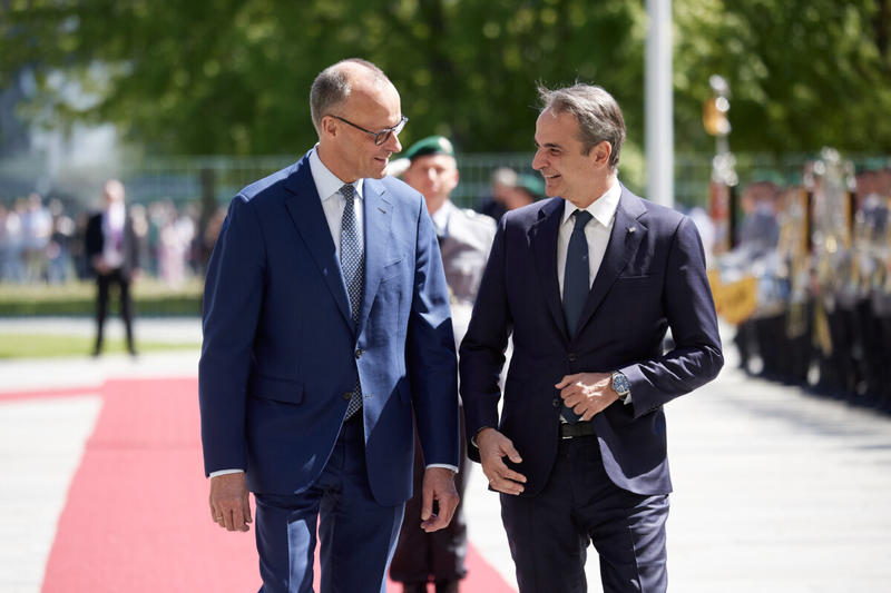 Ελλάδα – Γερμανία, σκέψεις με αφορμή μια βολική αναβολή