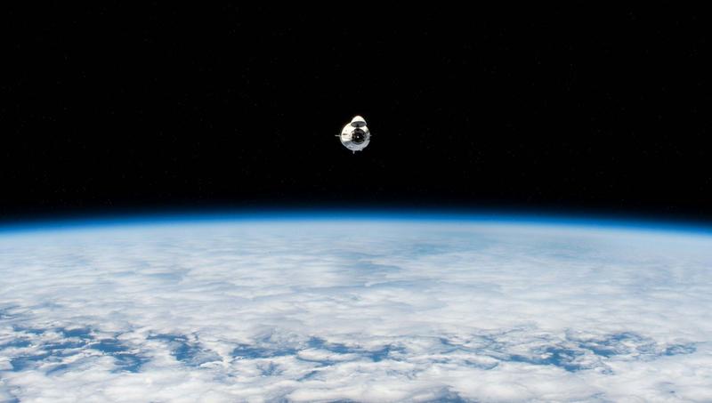 Should humans colonise space? We asked 5 experts Should humans colonise space? We asked 5 experts