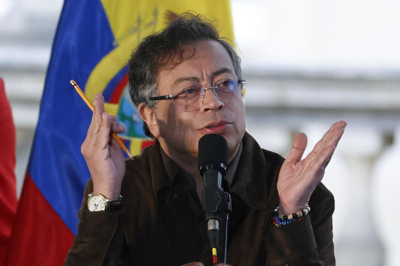 Trump llama a Petro «líder del narcotráfico» y anuncia fin de ayuda financiera a Colombia Trump llama a Petro «líder del narcotráfico» y anuncia fin de ayuda financiera a Colombia