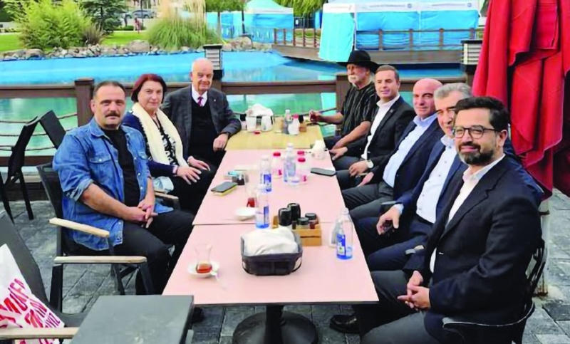 CHP’nin üzerindeki eller ve fındık kralı