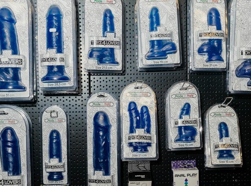 Liebesgrüße aus Weißensee – das Ost-Berliner Familienunternehmen Dildoking Liebesgrüße aus Weißensee – das Ost-Berliner Familienunternehmen Dildoking