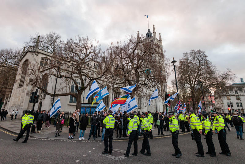 Why does the Met think the Star of David is offensive?