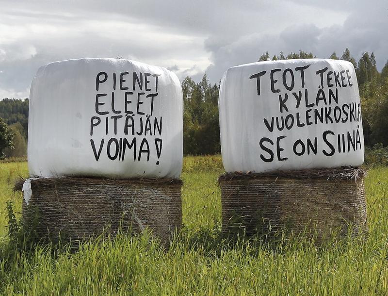 Yhteiskunta | Tutkiskelin kotipitäjääni tyhjässä kahvilassa tyhjän torin laidalla