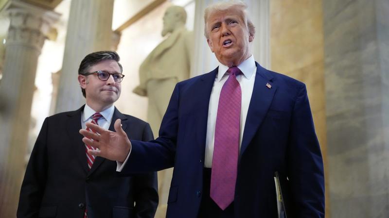 Top Republicans Stand by President’s Poop Video