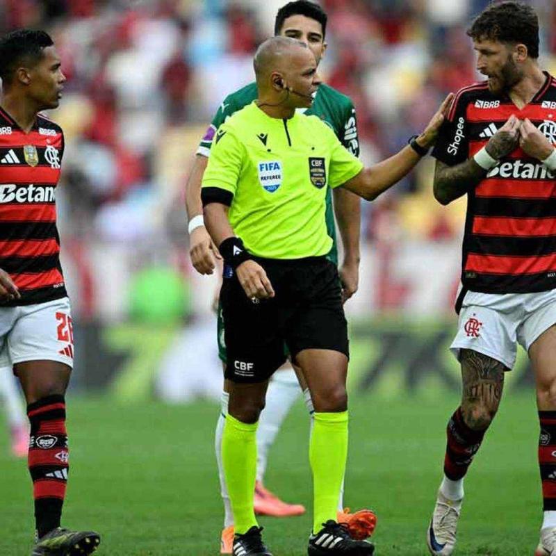 A palhaçada que é a arbitragem no futebol brasileiro