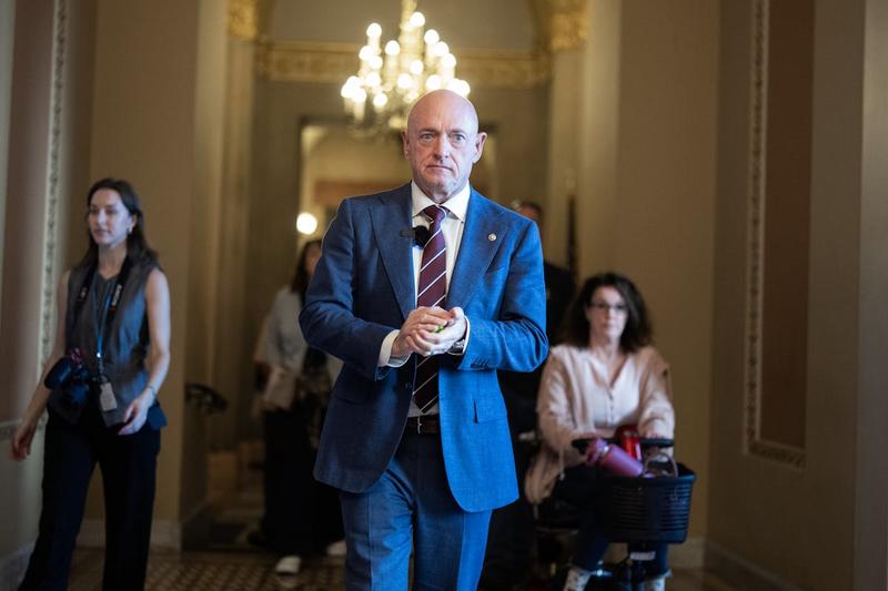 13 Senate Democrats Vote to Advance Trump Nominee During Shutdown