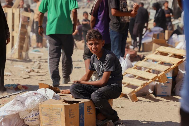 Gaza Officials: Israel Has Only Let in 14 Percent of Aid Required by Ceasefire