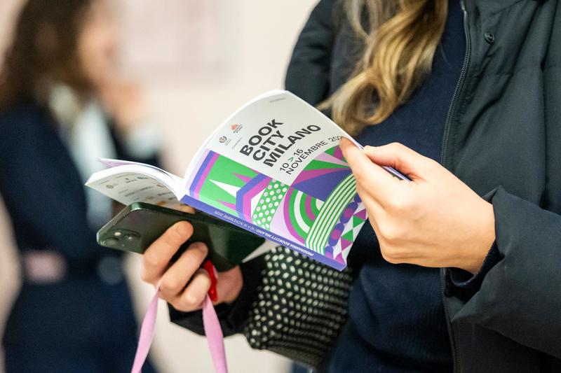 BookCity 2025: Milano e la Lombardia celebrano i libri dal 10 al 16 novembre con autori, letture, dibattiti