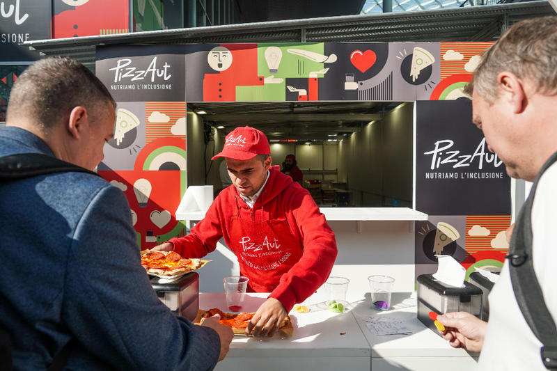 PizzAut a Parigi: come l'inclusione è arrivata a conquistare l'Europa