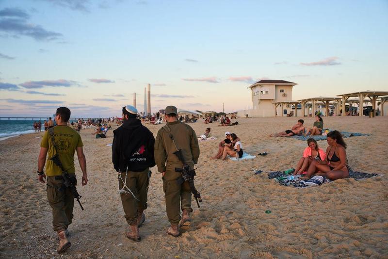 Comment: No easy choices when neighbours want to annihilate you