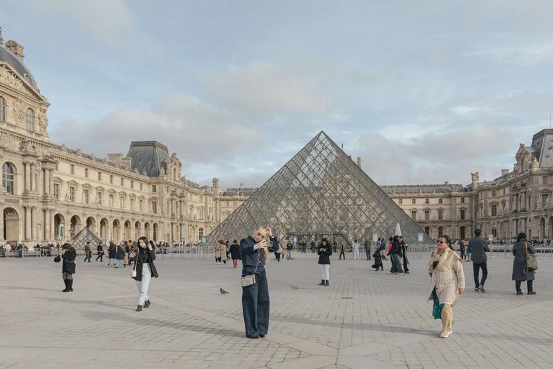 You Could Make Money on the Louvre Heist