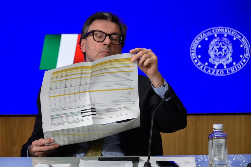 Affitti brevi, scontro nel governo sul 26%. L’ipotesi di abbassare l’imposta /