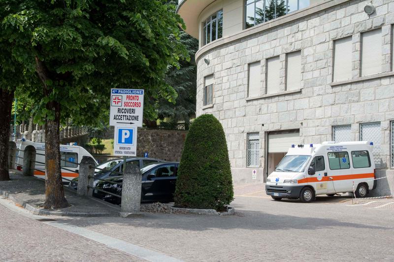 Valtellina, Sos ospedali. Il Movimento per il Morelli: “Si smantella il pubblico per favorire assicurazioni e finanziarie”