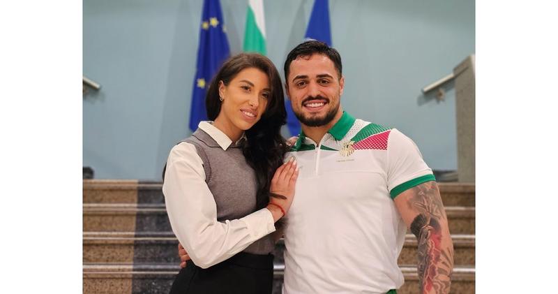 Александра Костадинова Александра Костадинова