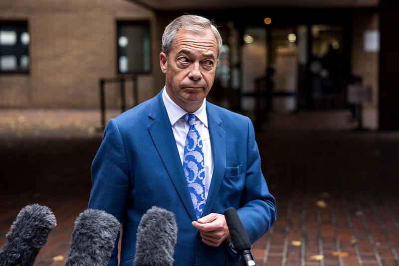 Farage to upstage PMQs with gallery stunt