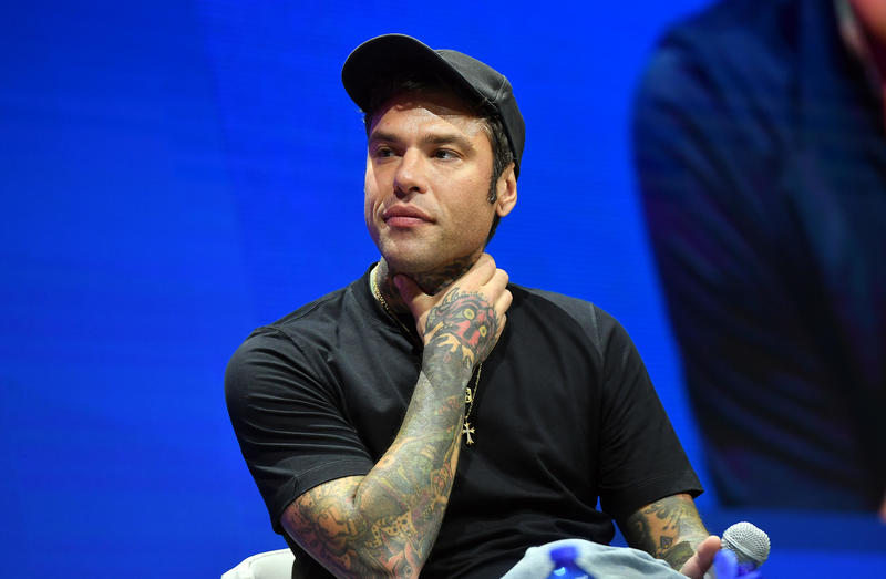 Fedez: nel libro la verità su Chiara Ferragni, la depressione e la malattia