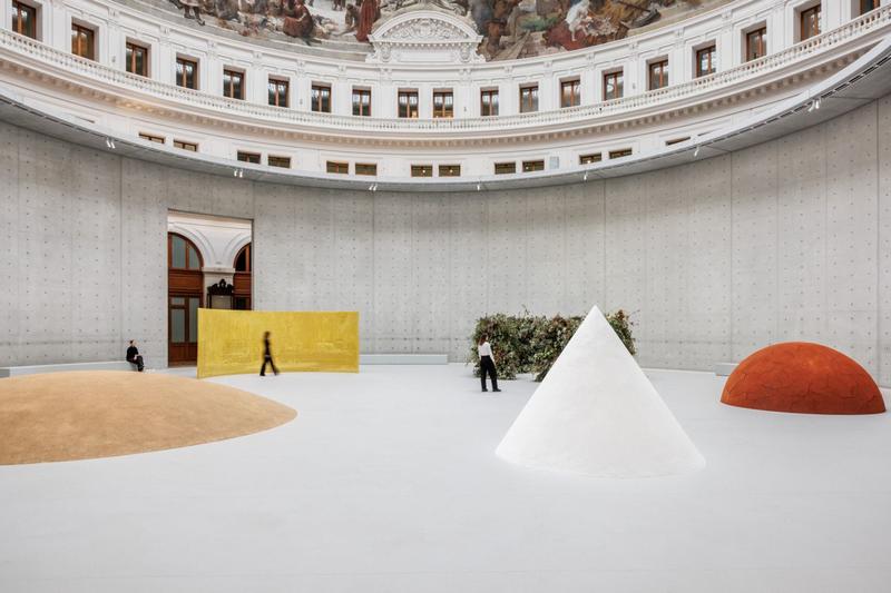 12 Exhibitions Not to Miss During Art Basel Paris 12 Exhibitions Not to Miss During Art Basel Paris