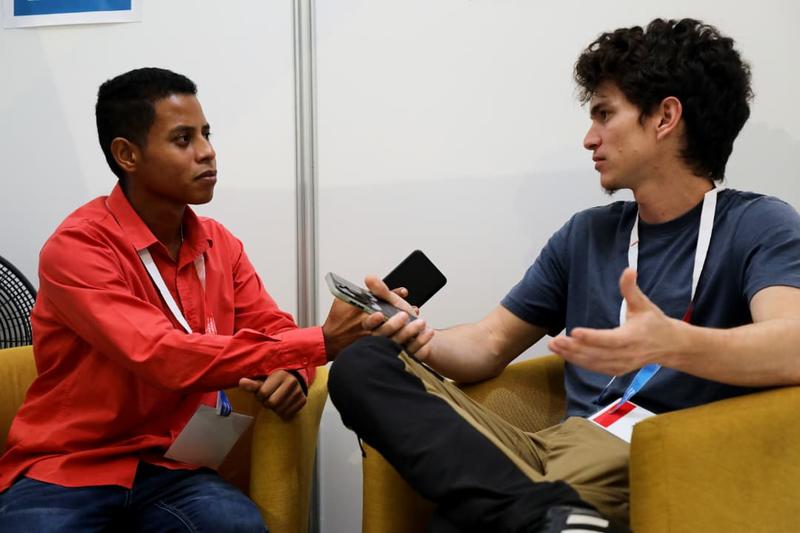 Periodismo en el molde de Cubahora, KaraZusia y Mario Ernesto Almeida Periodismo en el molde de Cubahora, KaraZusia y Mario Ernesto Almeida