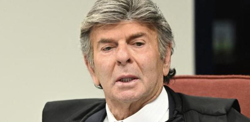 Comportamento de Fux racha espírito de corpo do STF