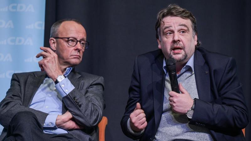 CDU'ler kritisiert Merz: „Die Migration- und Bürgergeld-Debatten gleiten ins Absurde ab“ CDU'ler kritisiert Merz: „Die Migration- und Bürgergeld-Debatten gleiten ins Absurde ab“