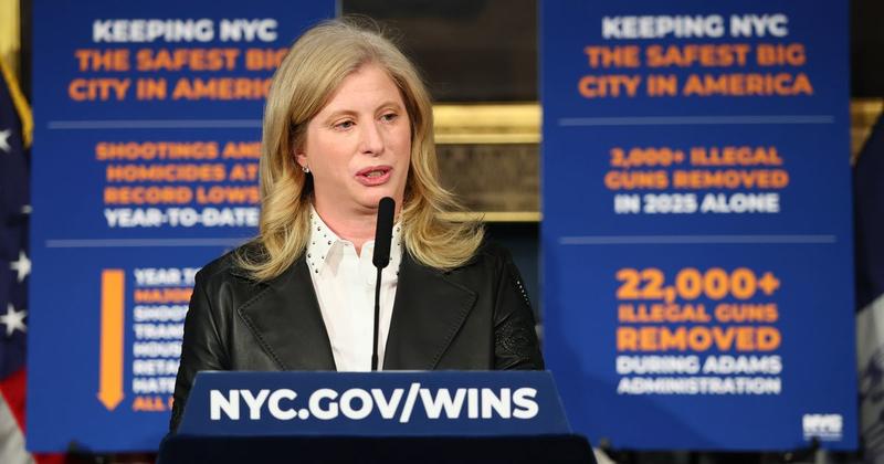 The Heiress Who Could Make or Break the Socialist Mayor
