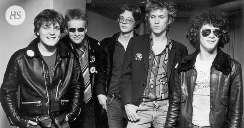 Kirja-arvio| Eppujen Mikko Saarela avasi bileet ja lähti pois, kun meno oli vielä parhaimmillaan Kirja-arvio| Eppujen Mikko Saarela avasi bileet ja lähti pois, kun meno oli vielä parhaimmillaan