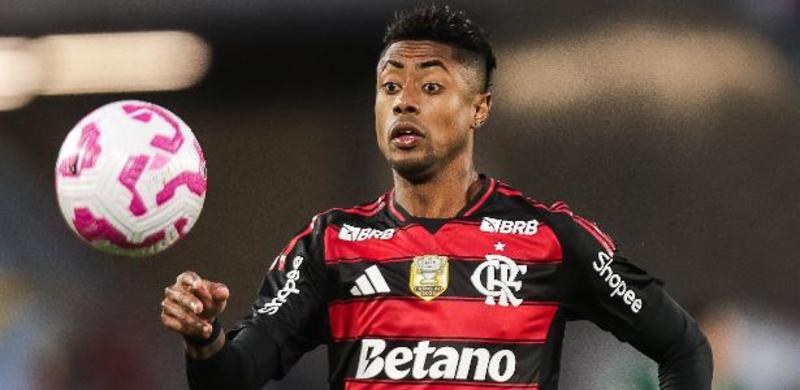 Renúncia de Bruno Henrique de jogar como 9 é péssima para o Flamengo