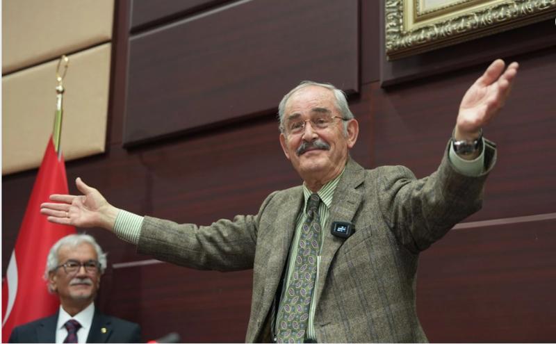 Yılmaz Büyükerşen adına her şehirde Yerel Yönetimler Akademisi kurulmalı Yılmaz Büyükerşen adına her şehirde Yerel Yönetimler Akademisi kurulmalı