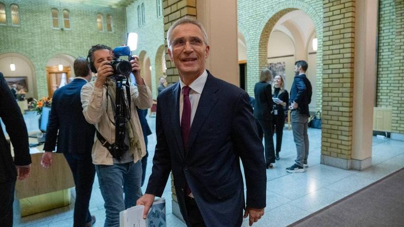 Stoltenberg strammet opp venstresiden Stoltenberg strammet opp venstresiden
