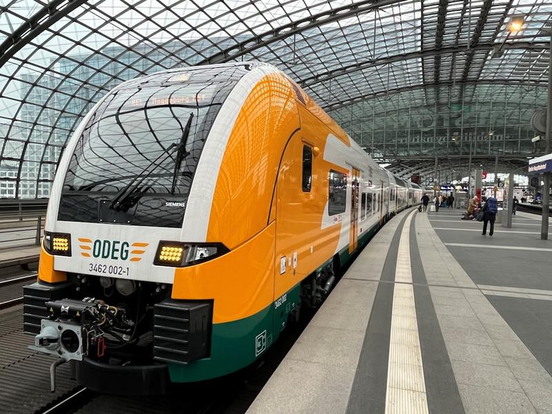 Brand im Stellwerk: Wann der Regionalexpress RE1 wieder von Berlin nach Magdeburg fährt Brand im Stellwerk: Wann der Regionalexpress RE1 wieder von Berlin nach Magdeburg fährt