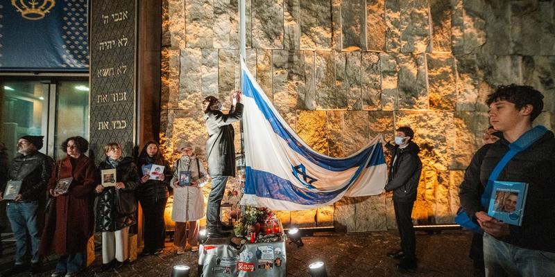 »Endlich, endlich, endlich!« »Endlich, endlich, endlich!«