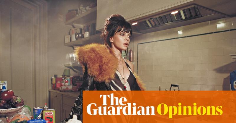 Lily Allen’s West End Girl is funny, sexy, jawdropping – and forged in the fires of tabloid Britain