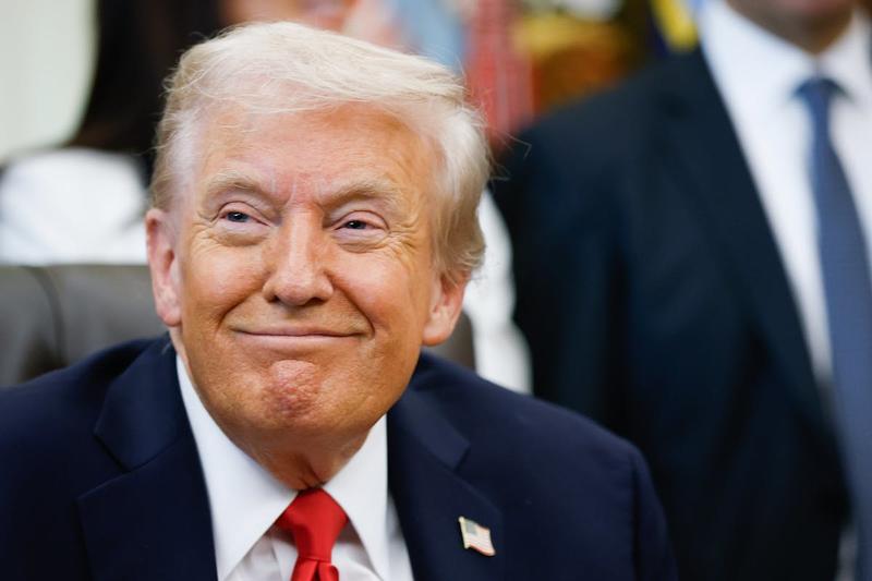 Trump Wrecks America. His “Patriotic” Fans Cheer. Is There Any Bottom? Trump Wrecks America. His “Patriotic” Fans Cheer. Is There Any Bottom?
