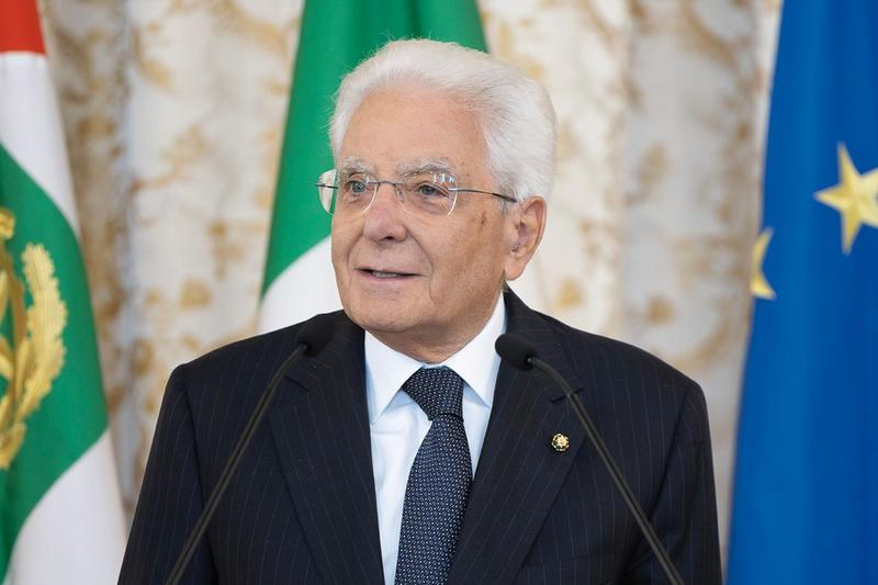 Mattarella sferza l’Ue: «Niente cedimenti, deve fare massa critica per contrastare guerre e protezionismo» Mattarella sferza l’Ue: «Niente cedimenti, deve fare massa critica per contrastare guerre e protezionismo»